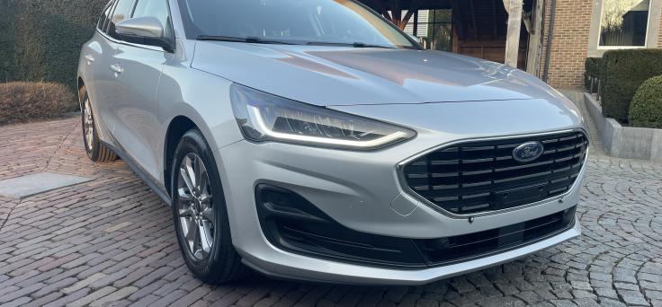 2dehands Ford  Focus 1,0 EcoBoost mHEV-Auto airco-Bluetooth-Cruise control-Carplay-Camera-GPS-parkeersensoren v+a - 16" alu vlegen-Lane-keeping system-automata